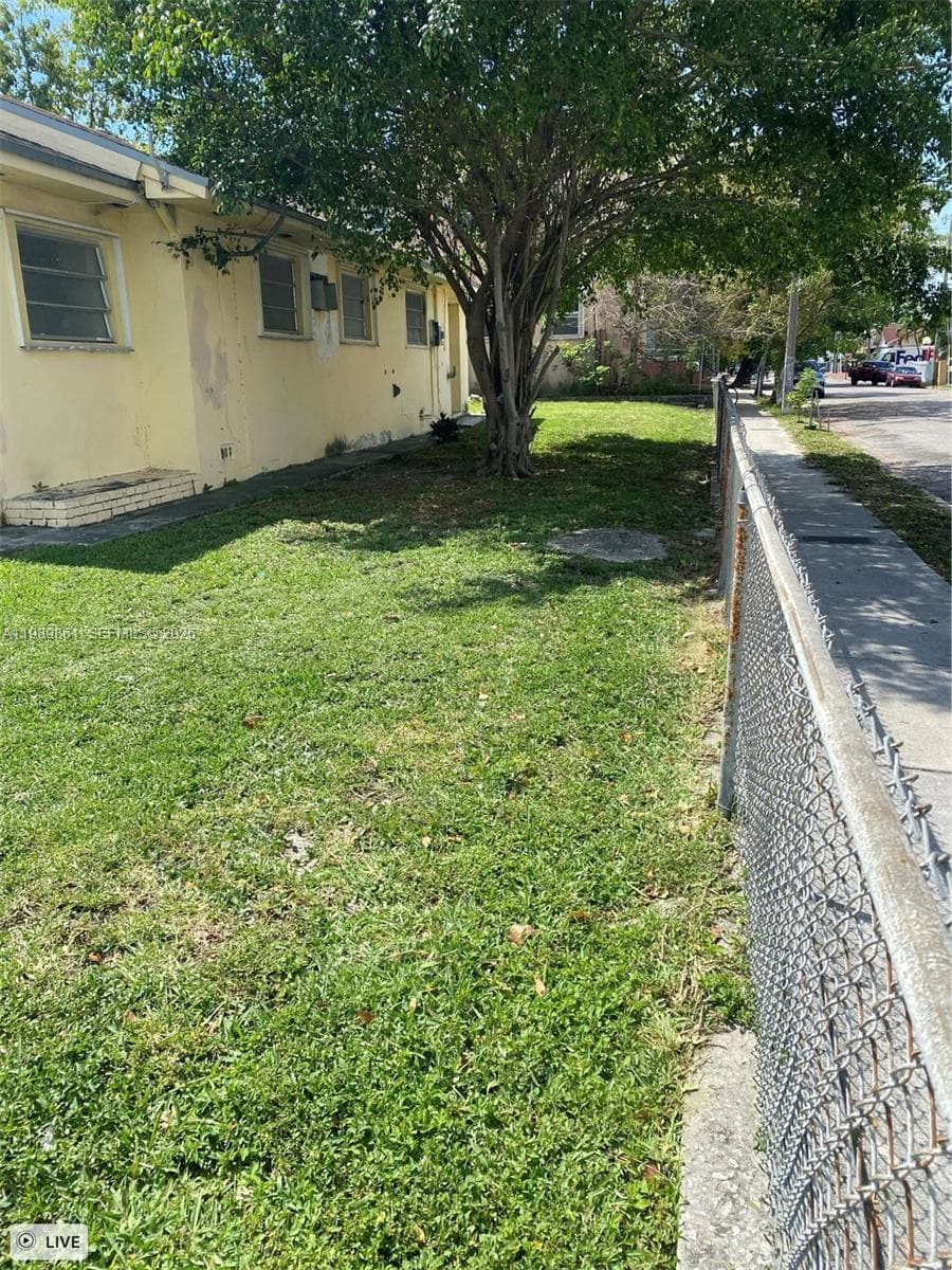 1268 SW 4th St, Miami FL 33135 — 6