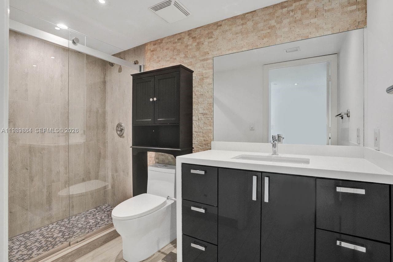 3000 Coral Way # 1114, Miami FL 33145 — 23