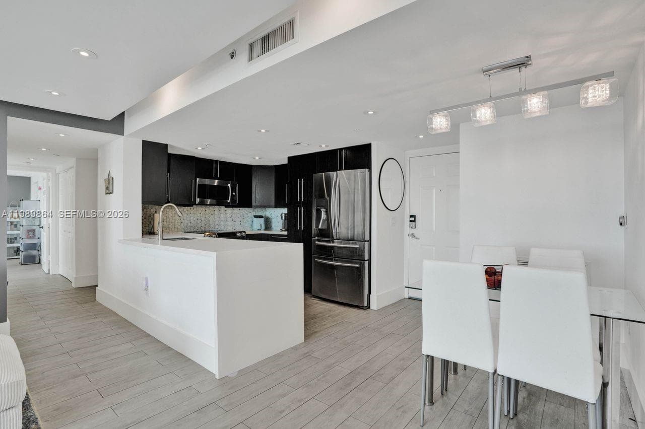 3000 Coral Way # 1114, Miami FL 33145 — 6