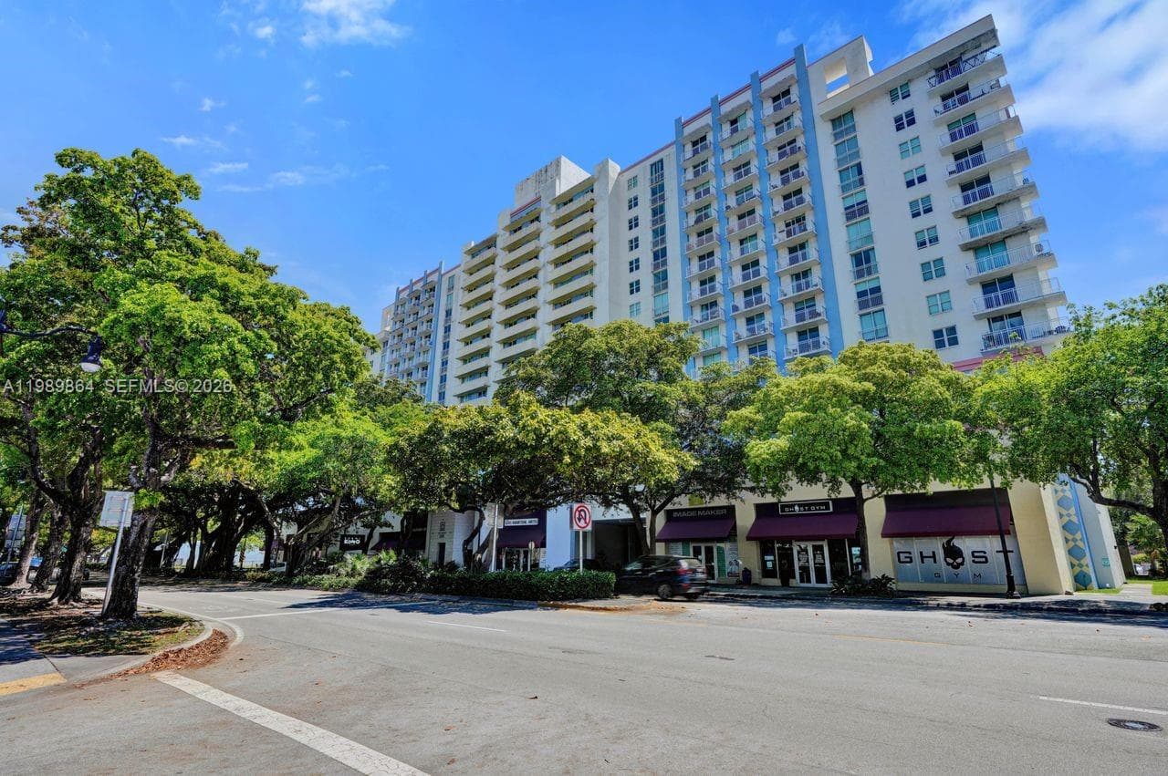 3000 Coral Way # 1114, Miami FL 33145 — 46