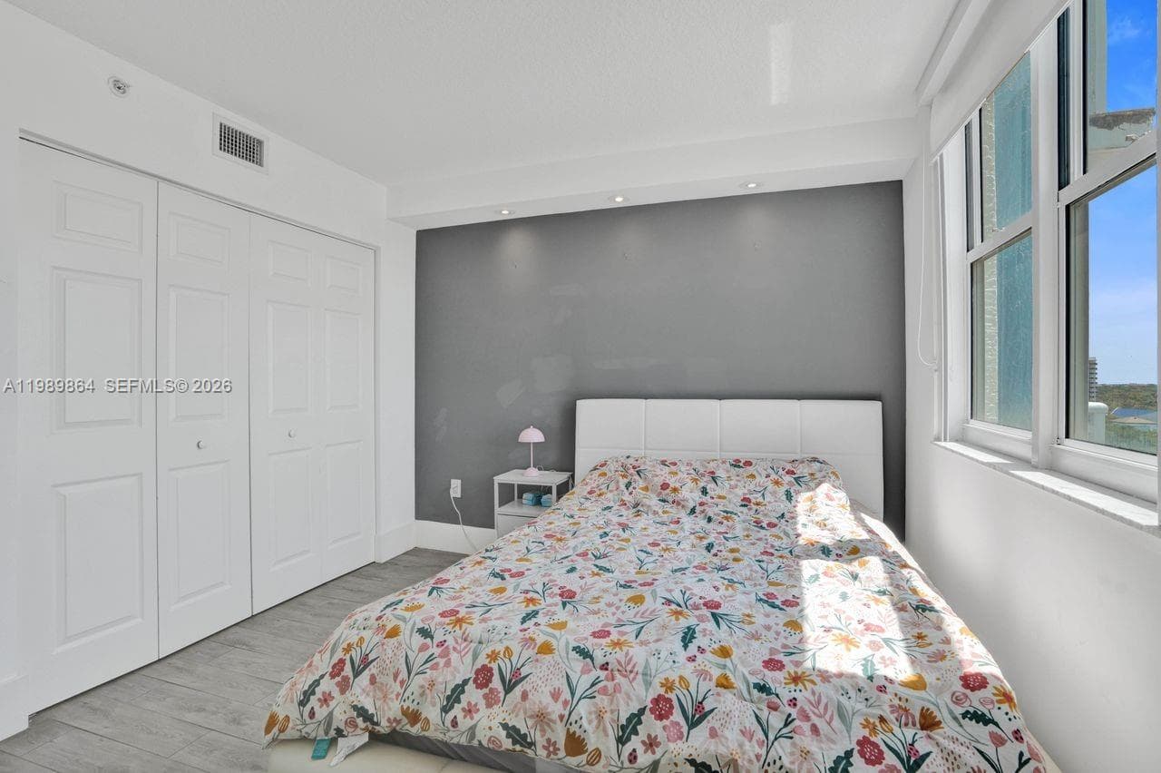 3000 Coral Way # 1114, Miami FL 33145 — 22