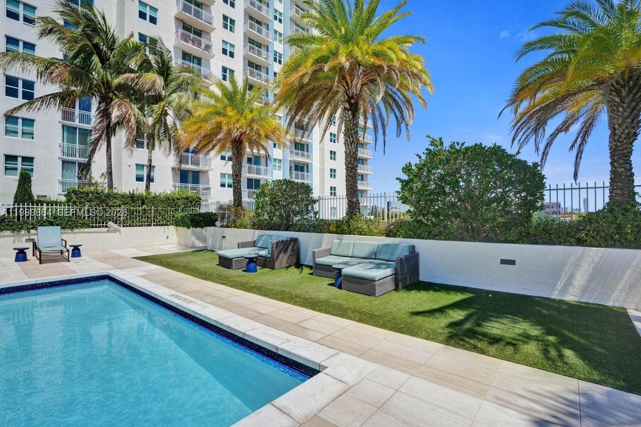 3000 Coral Way # 1114, Miami FL 33145 — 36