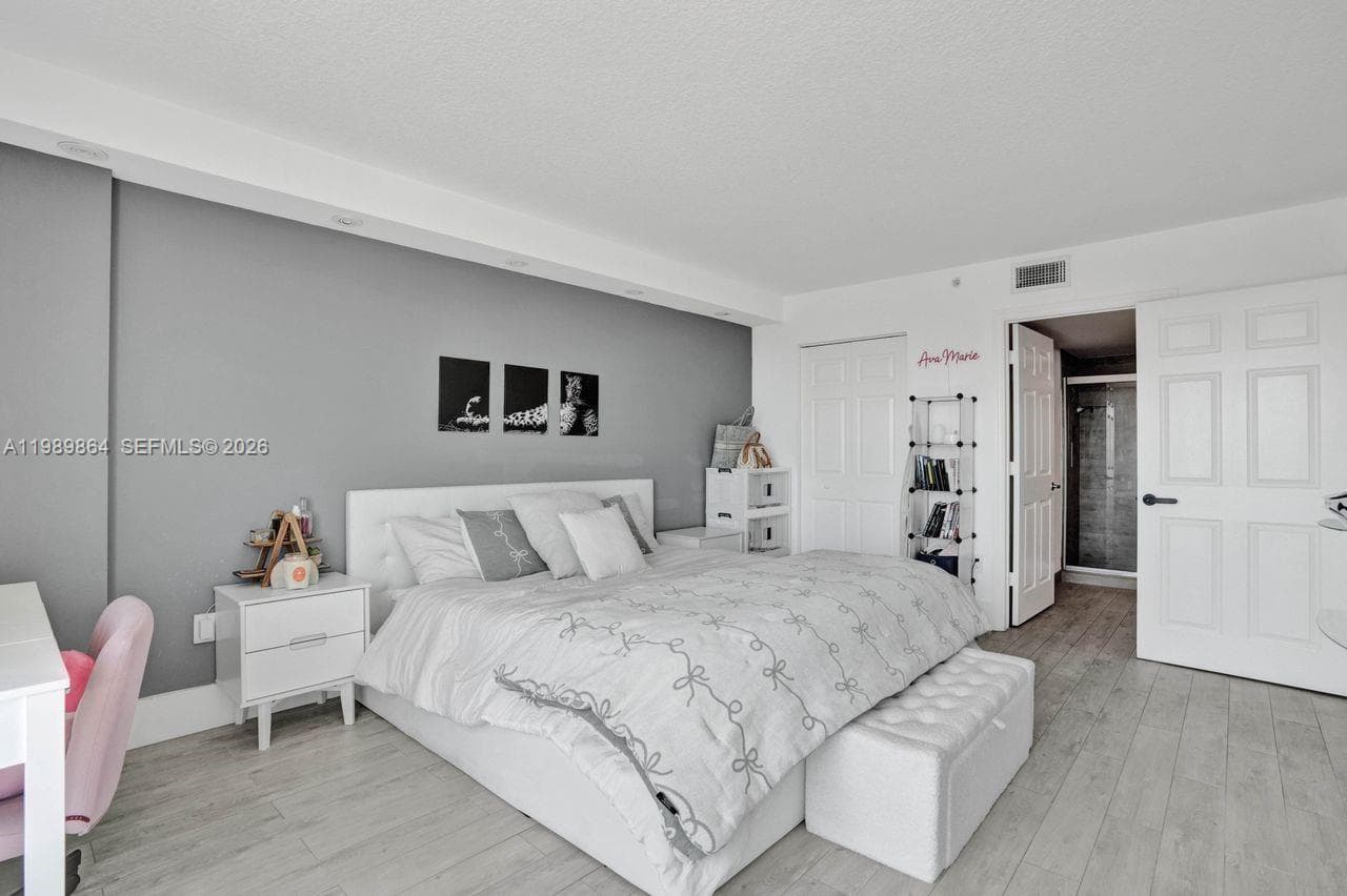 3000 Coral Way # 1114, Miami FL 33145 — 14