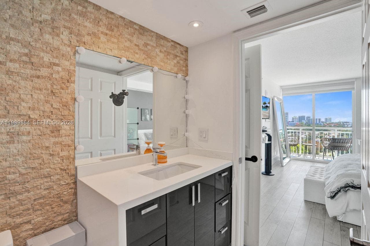 3000 Coral Way # 1114, Miami FL 33145 — 18