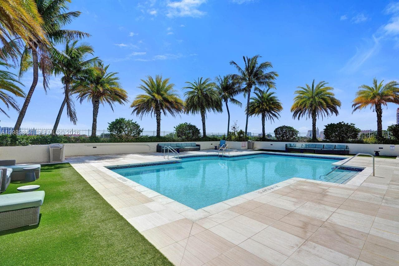 3000 Coral Way # 1114, Miami FL 33145 — 37