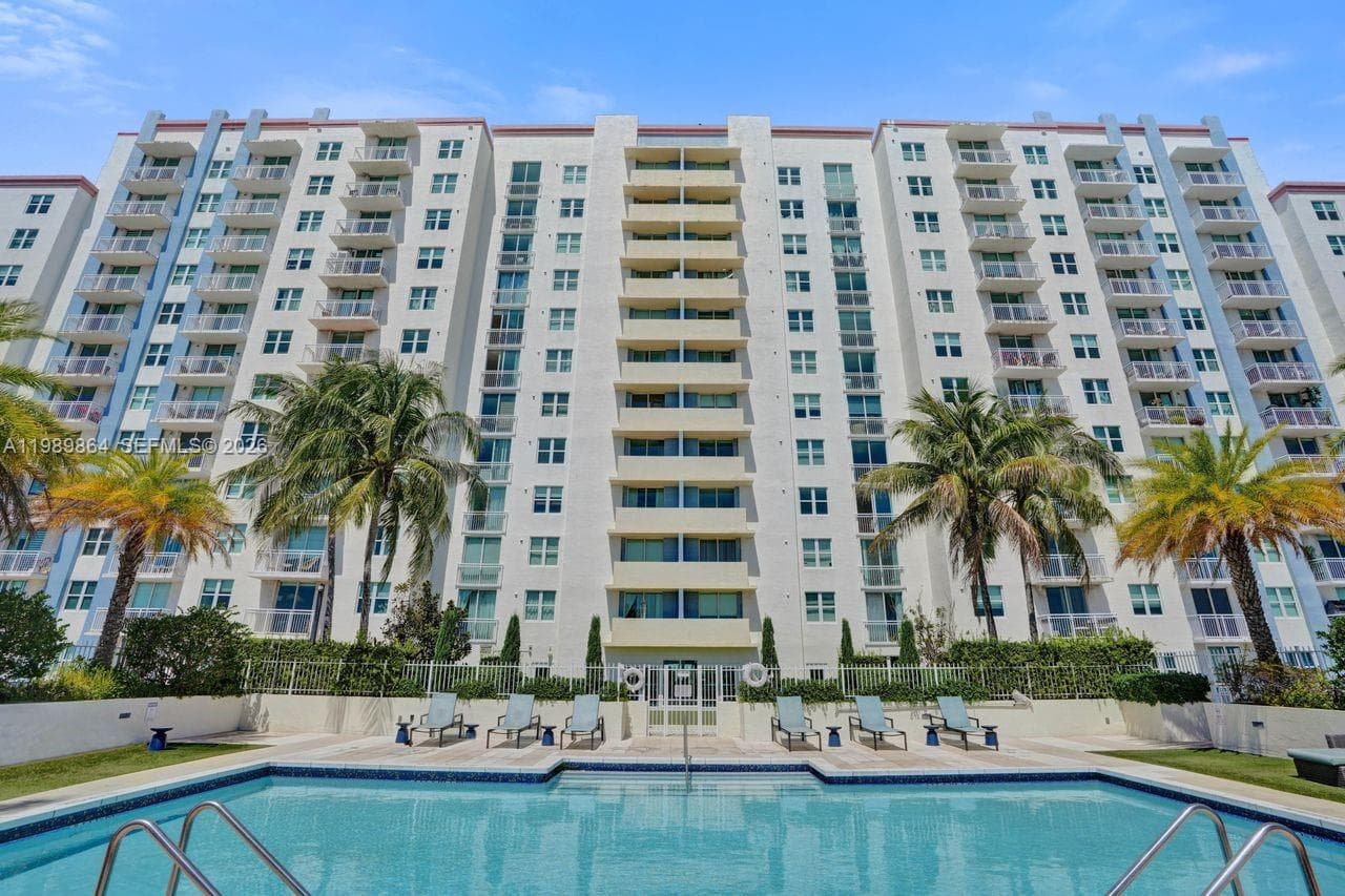 3000 Coral Way # 1114, Miami FL 33145 — 35