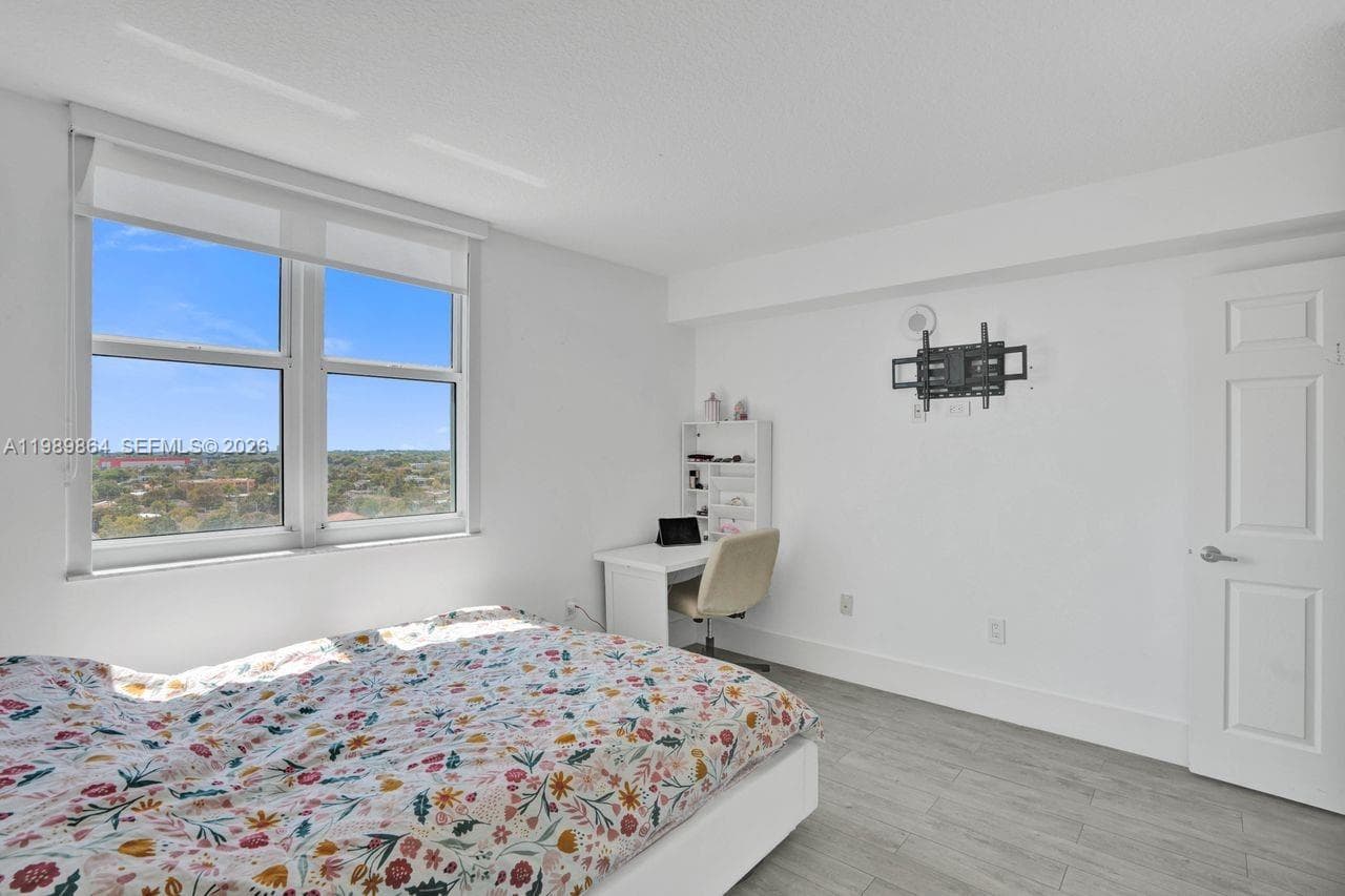 3000 Coral Way # 1114, Miami FL 33145 — 21