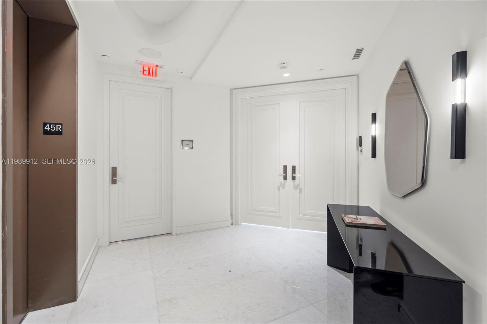 17901 Collins Ave # 4507, Sunny Isles Beach FL 33160 — 33