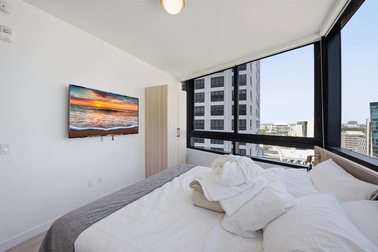 225 N Miami Avenue # 2002, Miami FL 33128 — 14