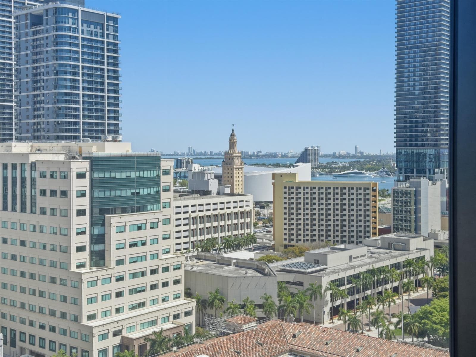 225 N Miami Avenue # 2002, Miami FL 33128 — 40