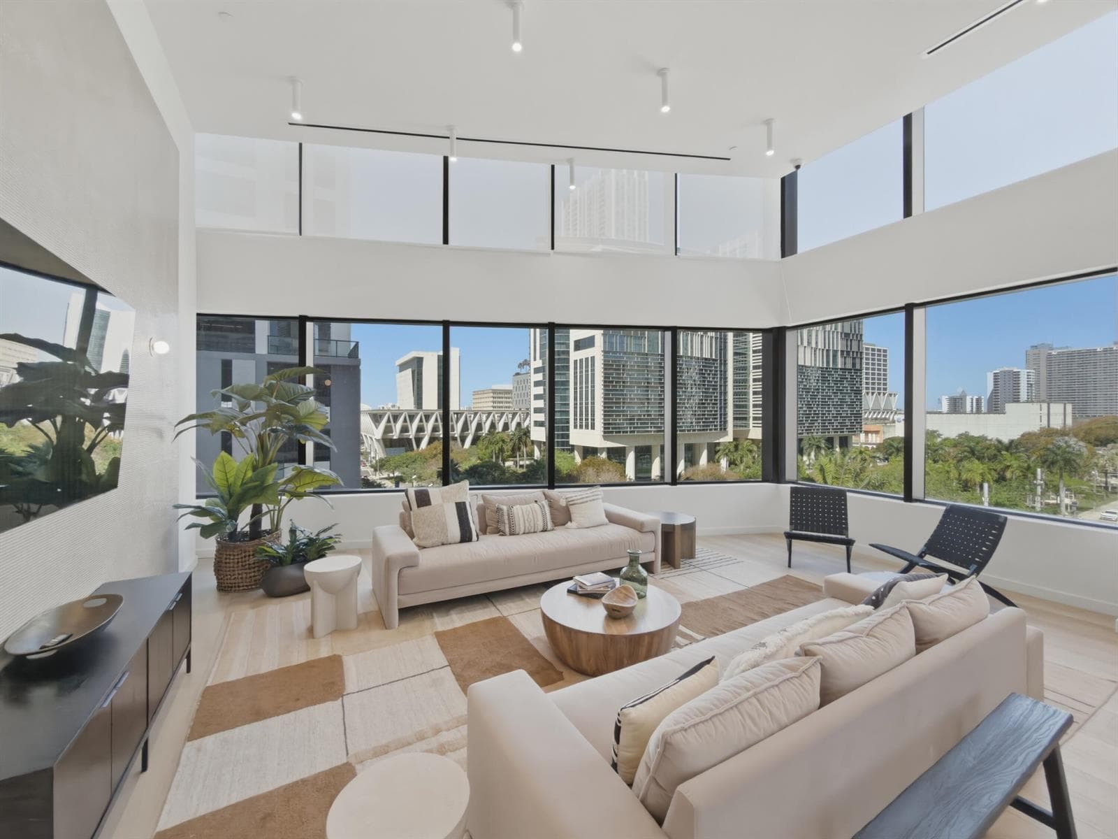 225 N Miami Avenue # 2002, Miami FL 33128 — 39
