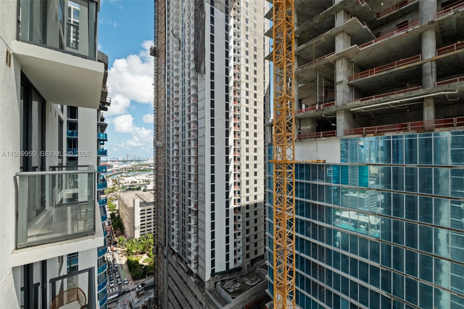 11 NE 6th St # 2605, Miami FL 33132 — 23
