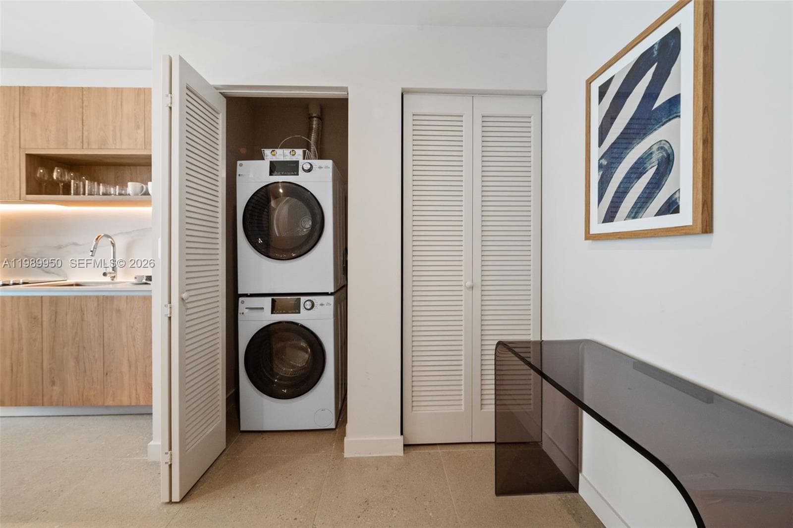 11 NE 6th St # 2605, Miami FL 33132 — 13