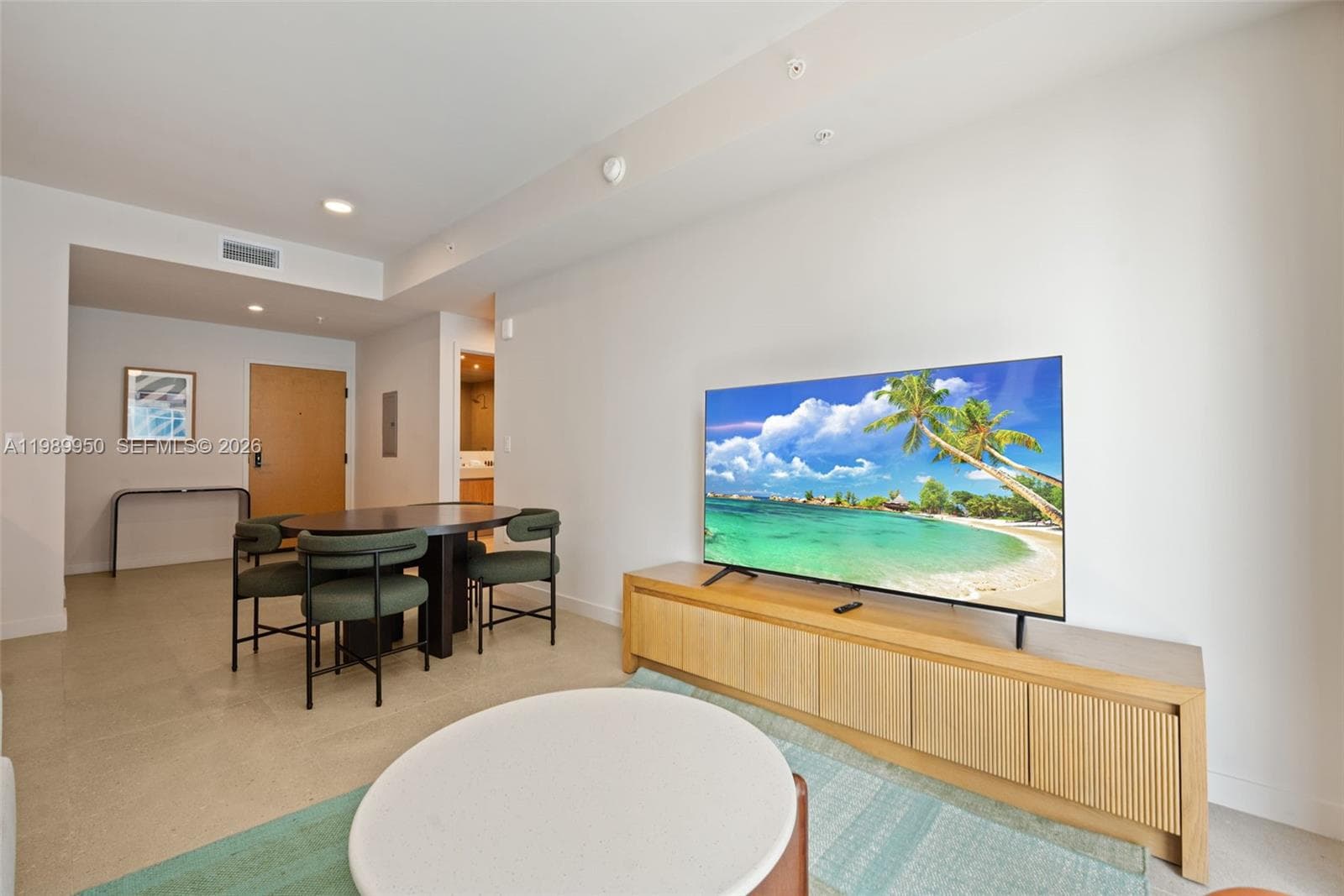 11 NE 6th St # 2605, Miami FL 33132 — 12