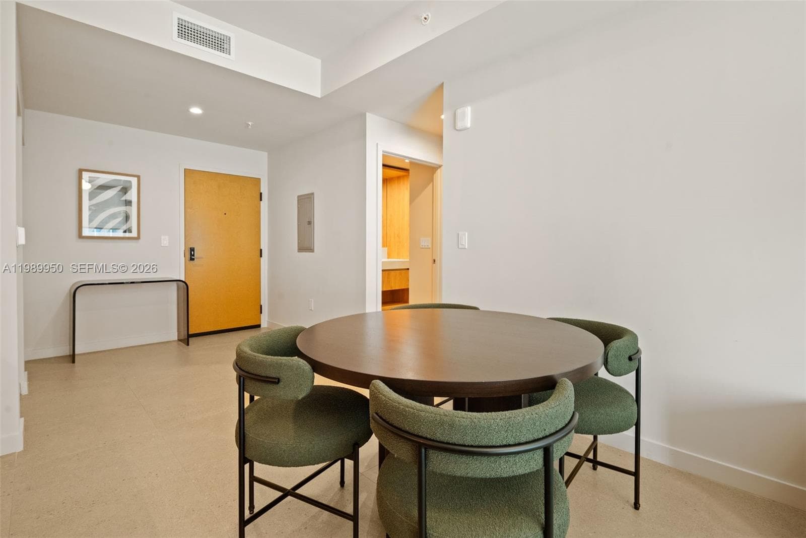 11 NE 6th St # 2605, Miami FL 33132 — 7