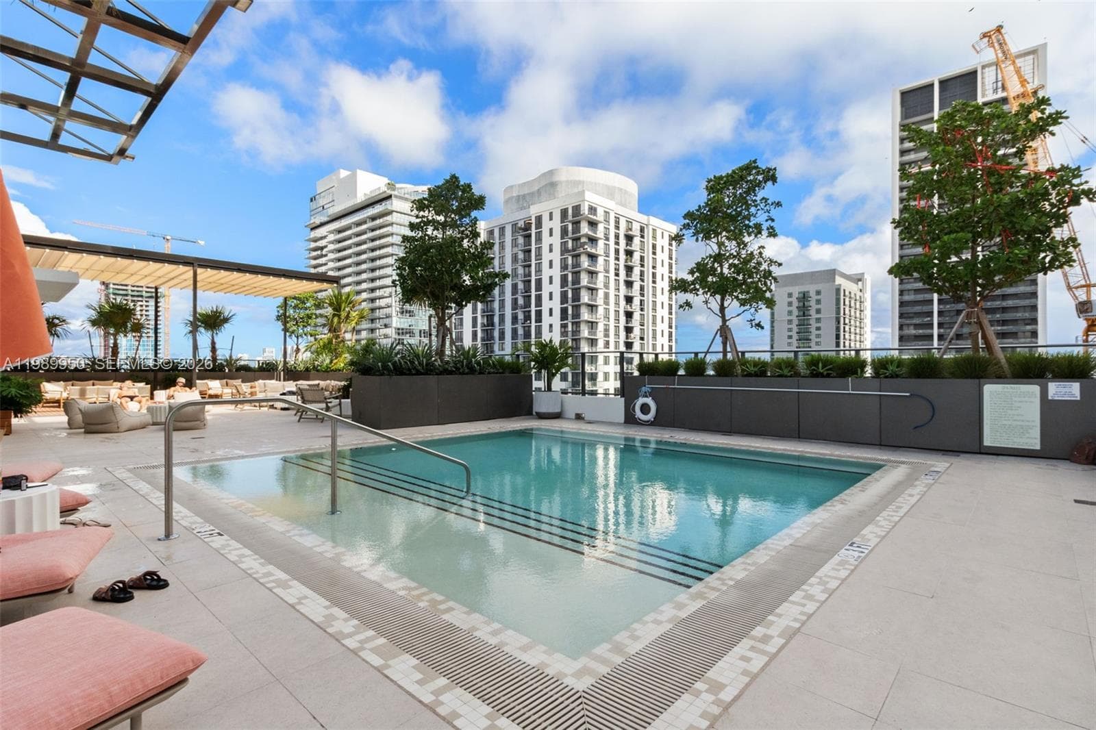 11 NE 6th St # 2605, Miami FL 33132 — 32