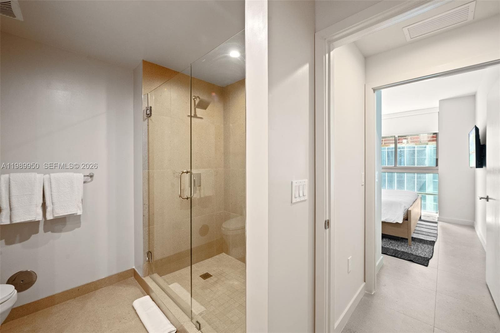 11 NE 6th St # 2605, Miami FL 33132 — 19