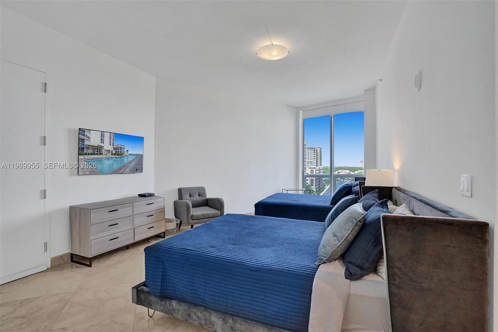16001 Collins Ave # 805, Sunny Isles Beach FL 33160 — 25
