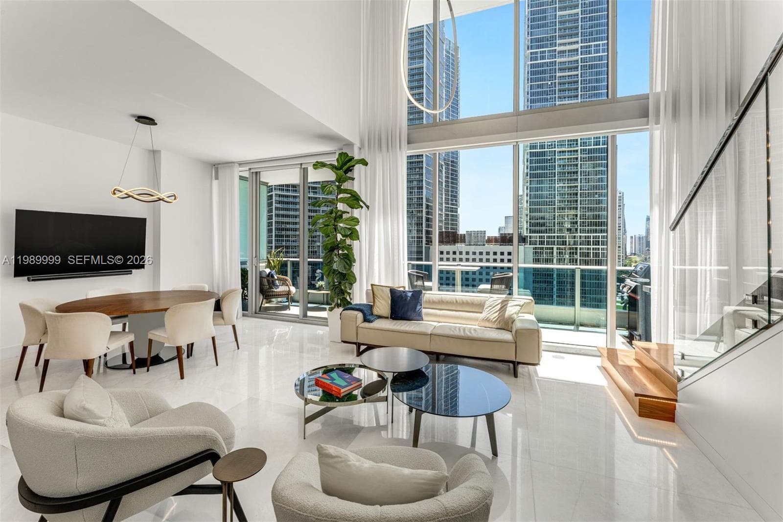 200 Biscayne Boulevard Way # 1406, Miami FL 33131 — 1