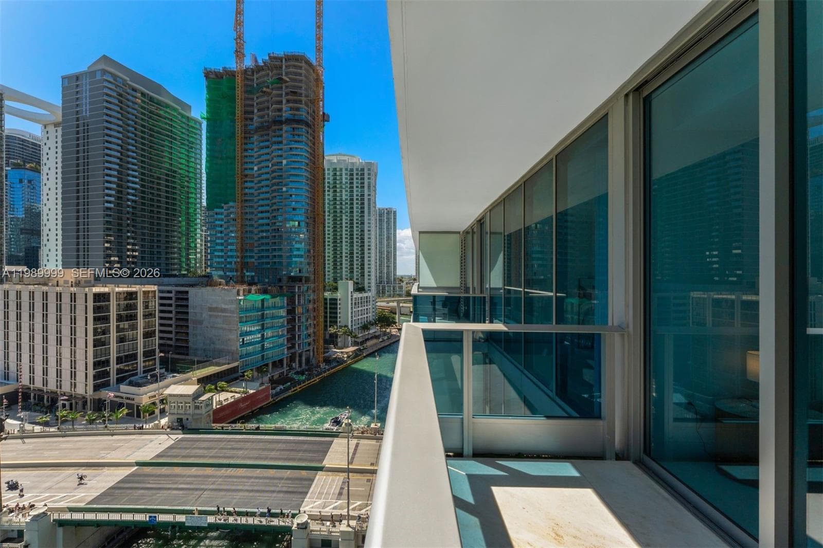 200 Biscayne Boulevard Way # 1406, Miami FL 33131 — 24