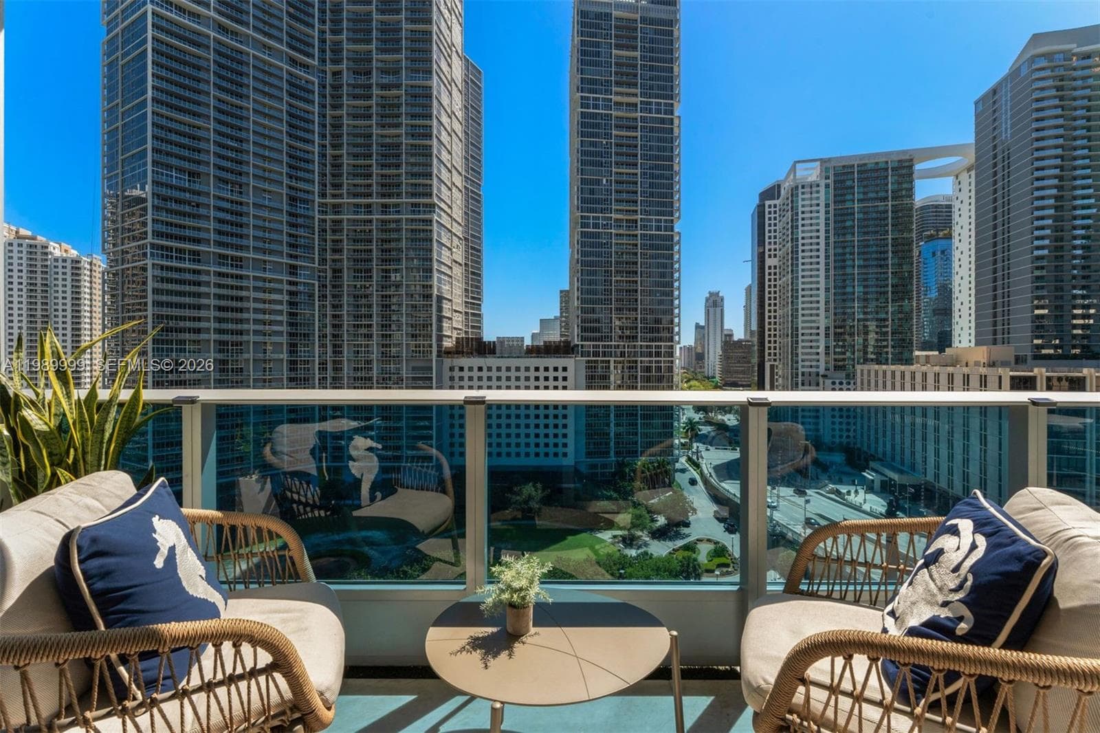 200 Biscayne Boulevard Way # 1406, Miami FL 33131 — 34