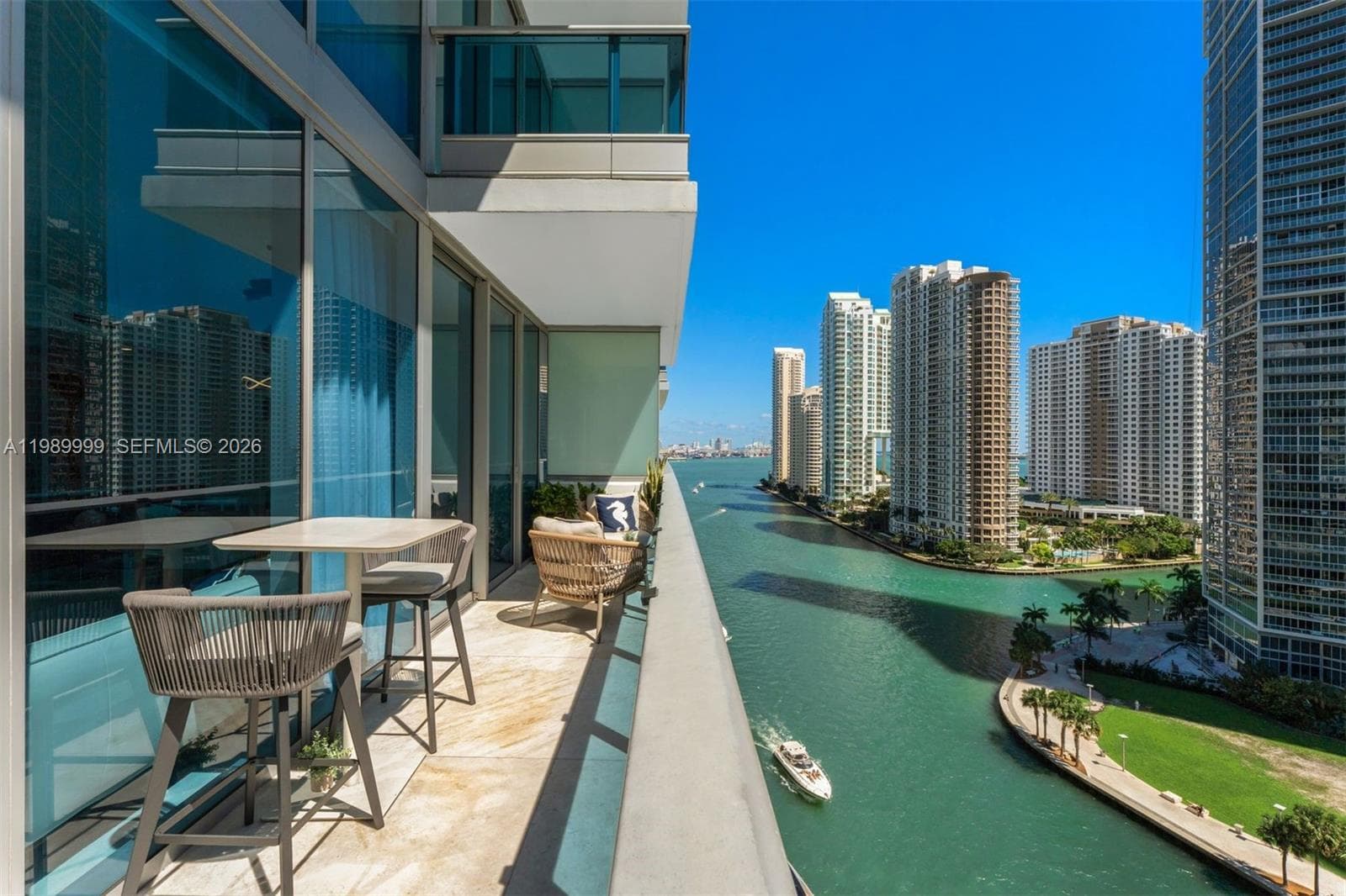 200 Biscayne Boulevard Way # 1406, Miami FL 33131 — 31