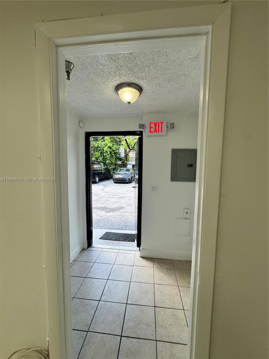 2458 NW 94th Ave, Doral FL 33172 — 13
