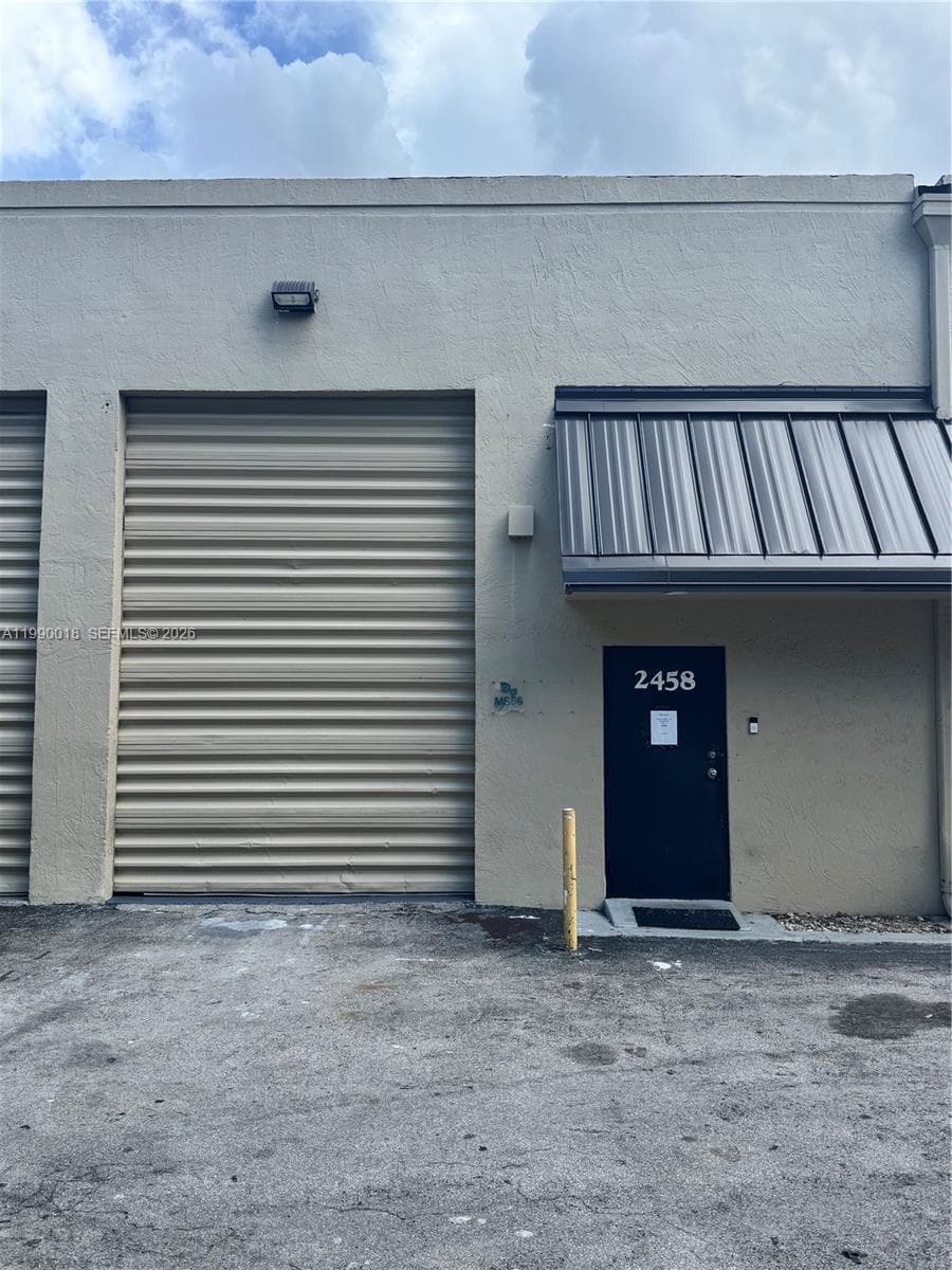 2458 NW 94th Ave, Doral FL 33172 — 1