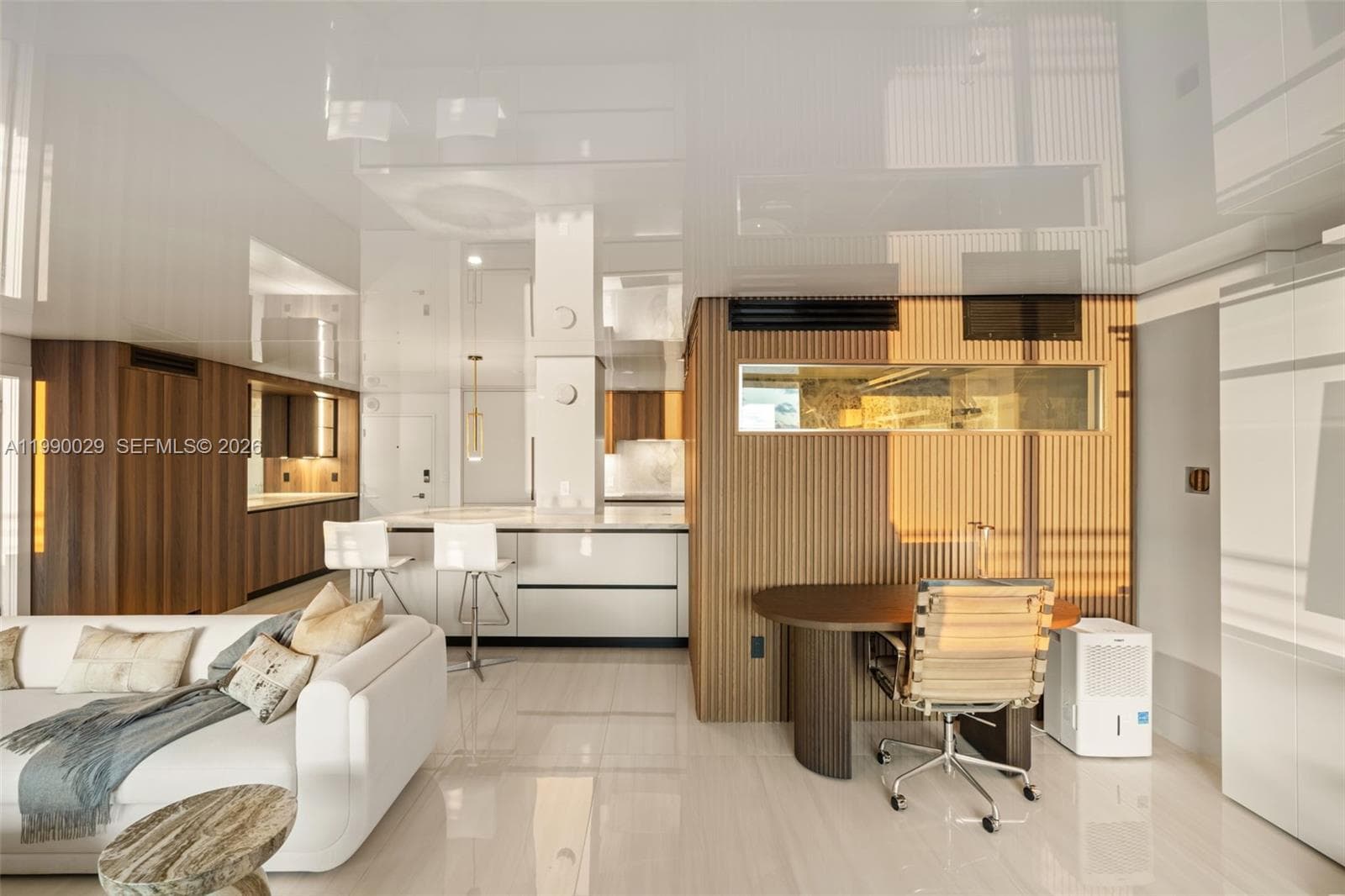 5555 Collins Ave # 16H, Miami Beach FL 33140 — 11