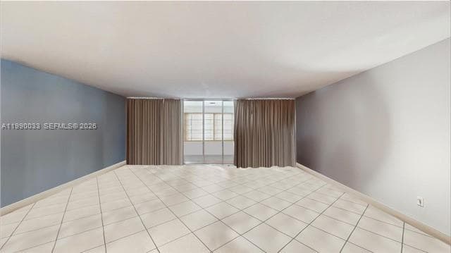 1401 NE 191st St # D117, Miami FL 33179 — 2