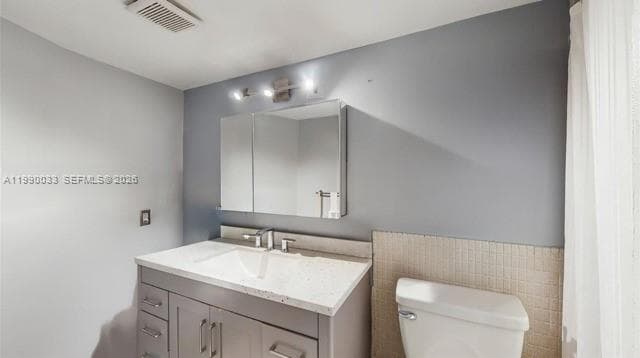 1401 NE 191st St # D117, Miami FL 33179 — 9
