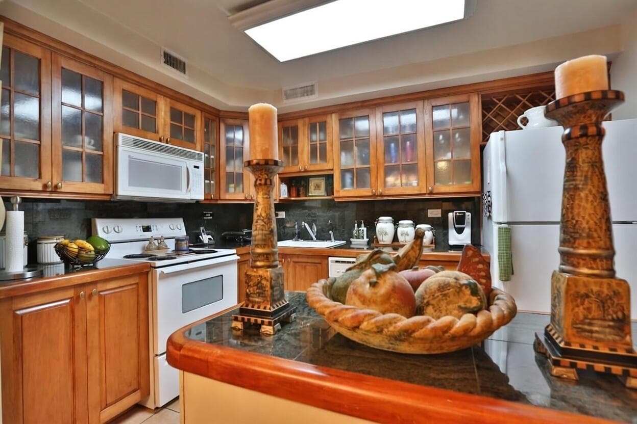 8101 SW 72nd Avenue # 118w, Miami FL 33143 — 3