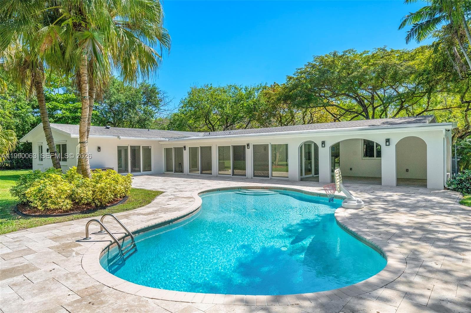 6601 Chapman Field Dr, Pinecrest FL 33156 — 42