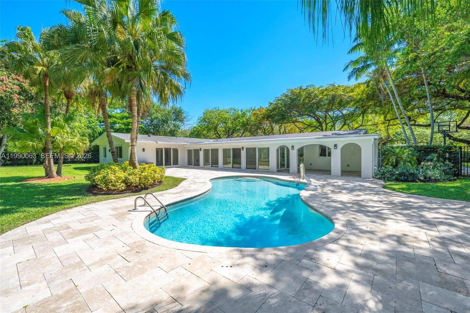 6601 Chapman Field Dr, Pinecrest FL 33156 — 41