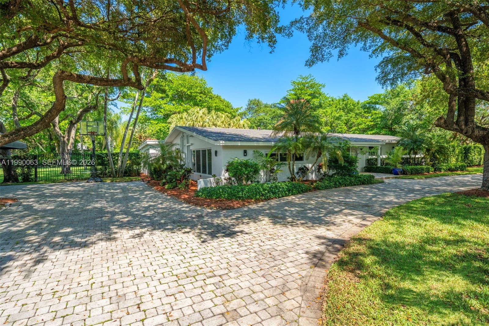 6601 Chapman Field Dr, Pinecrest FL 33156 — 4