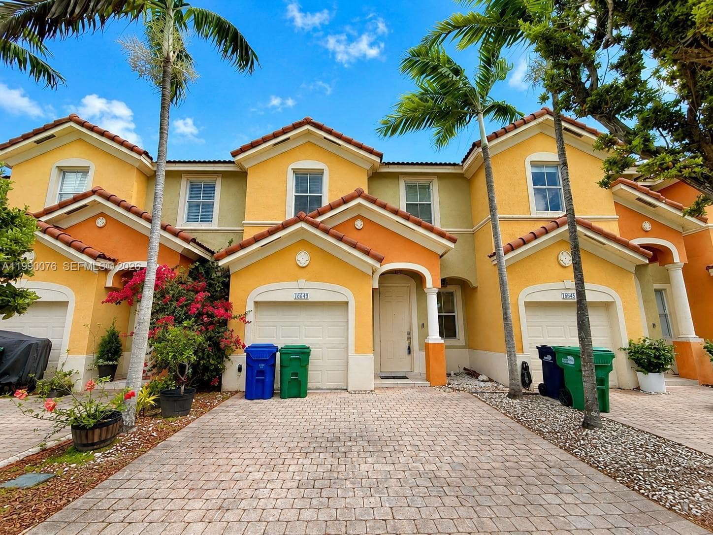16649 SW 80th Ter, Miami FL 33193 — 1