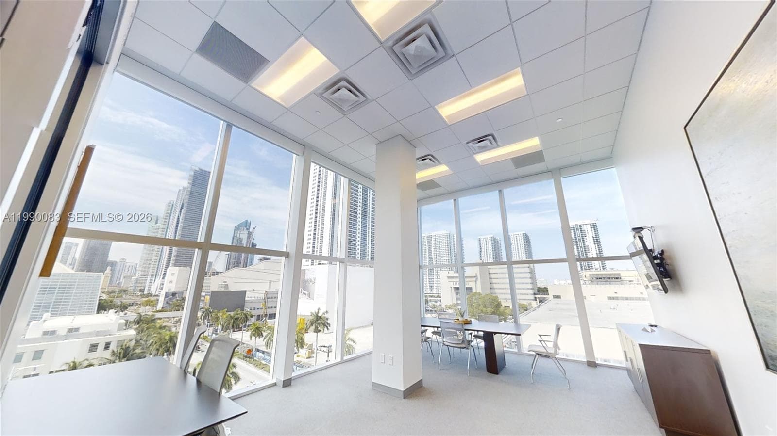 1501 Biscayne Blvd # 5C, Miami FL 33132 — 2