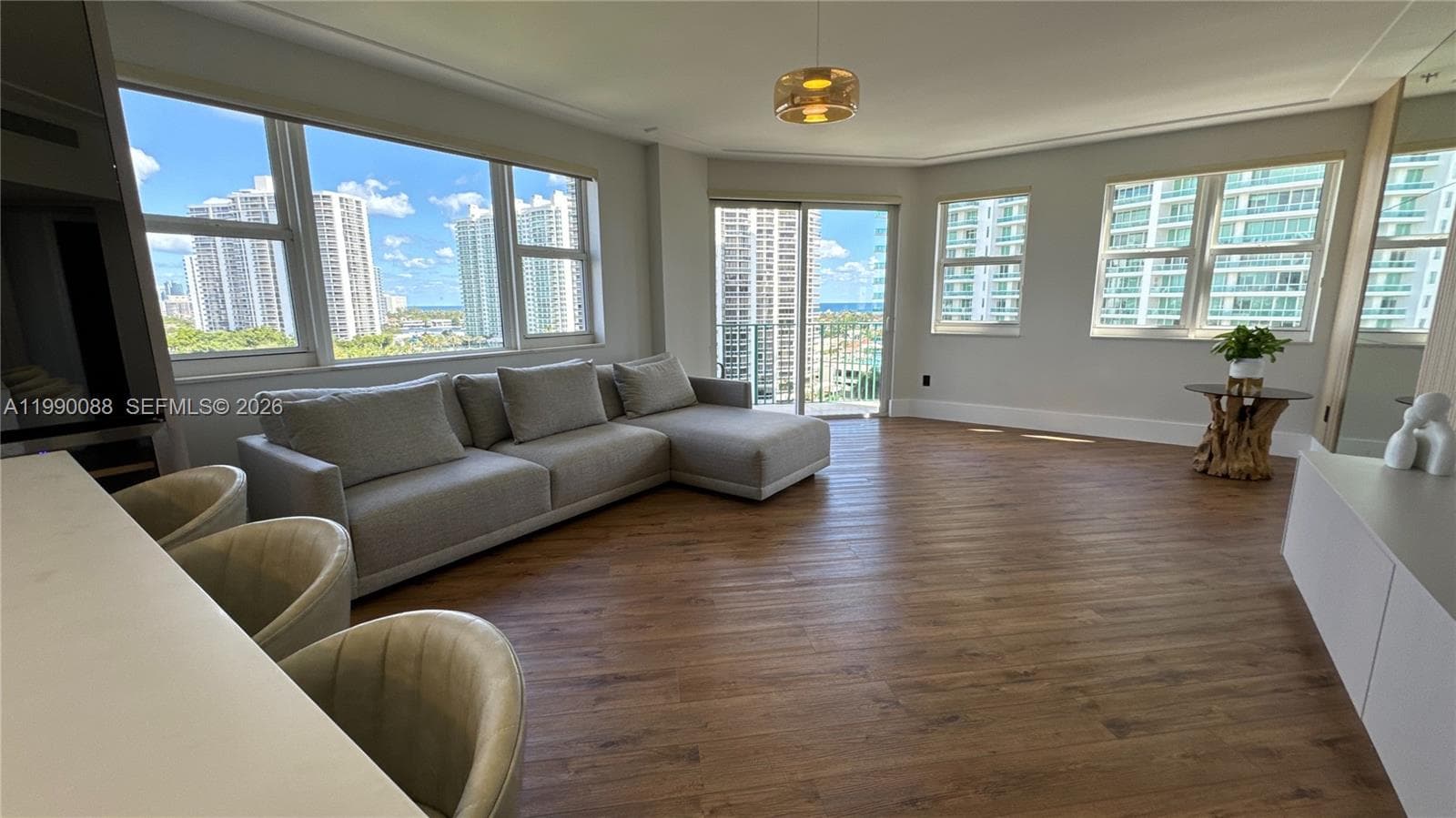 20000 E Country Club Dr # 1016, Aventura FL 33180 — 3