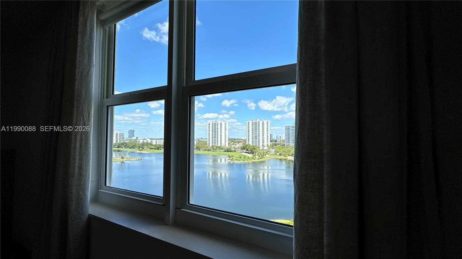 20000 E Country Club Dr # 1016, Aventura FL 33180 — 14