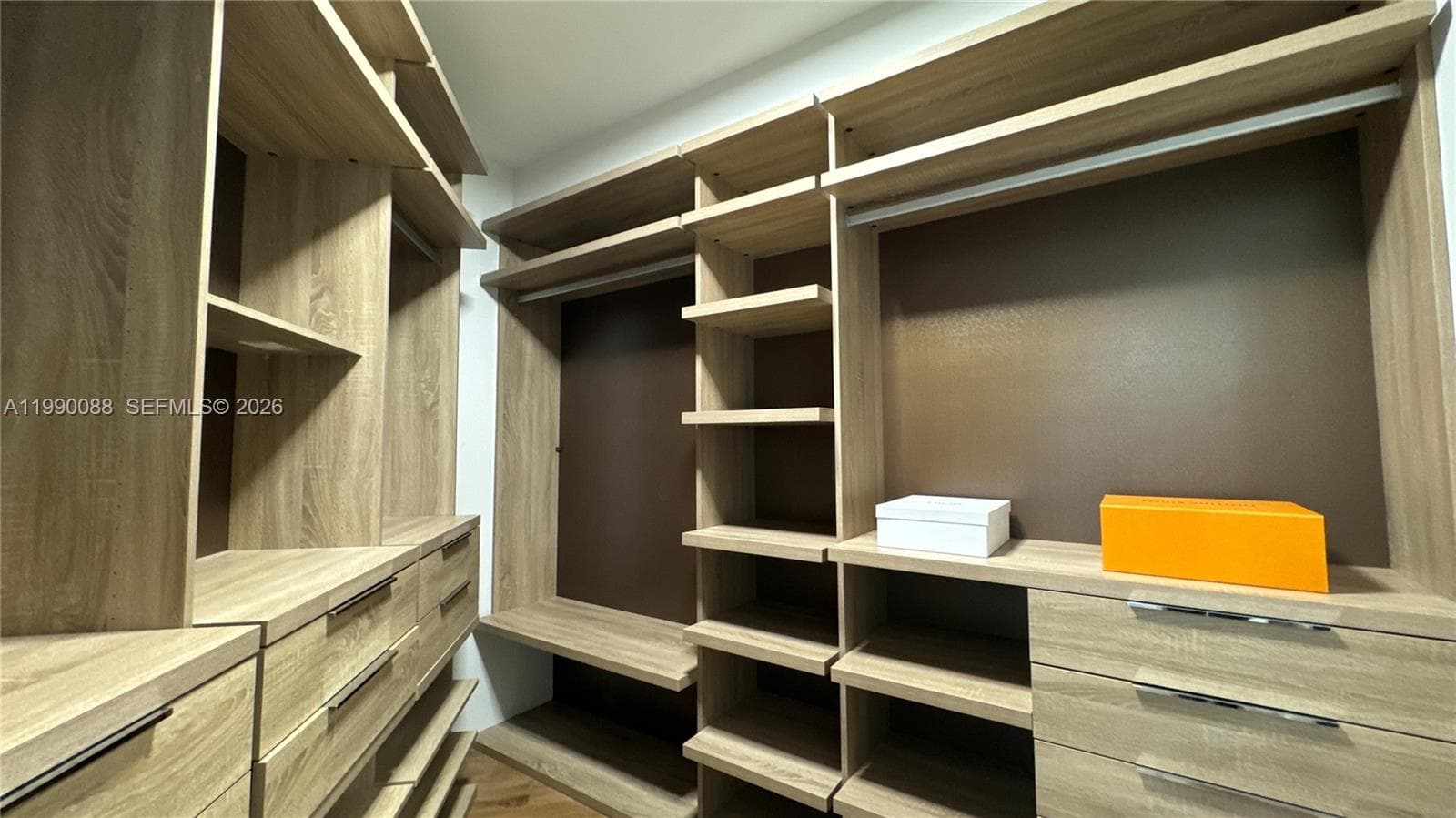 20000 E Country Club Dr # 1016, Aventura FL 33180 — 18