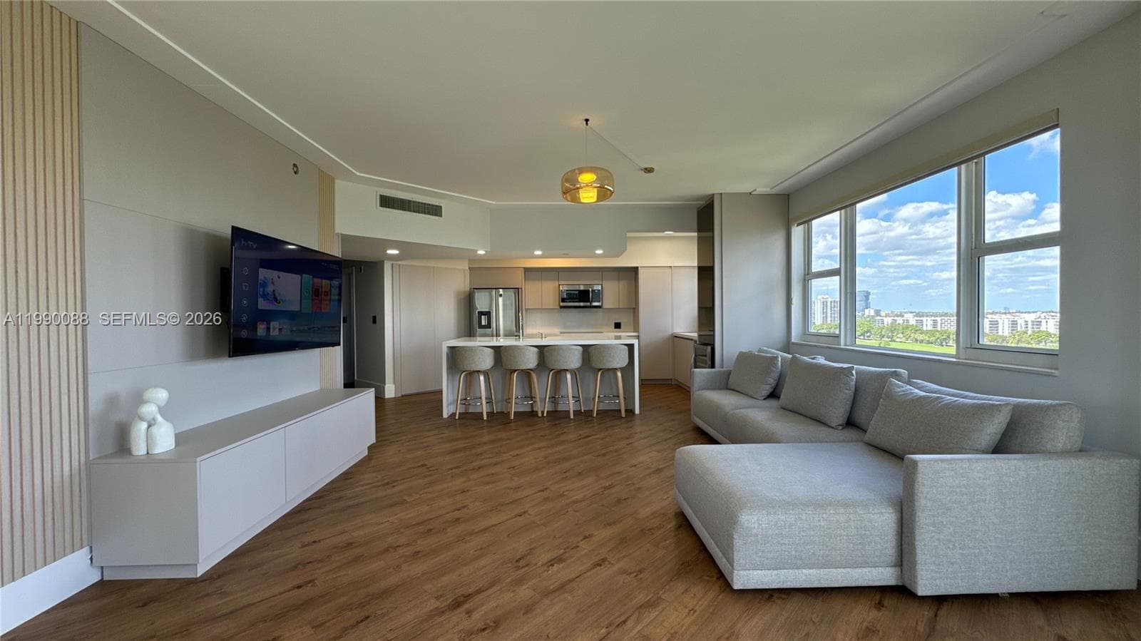 20000 E Country Club Dr # 1016, Aventura FL 33180 — 4