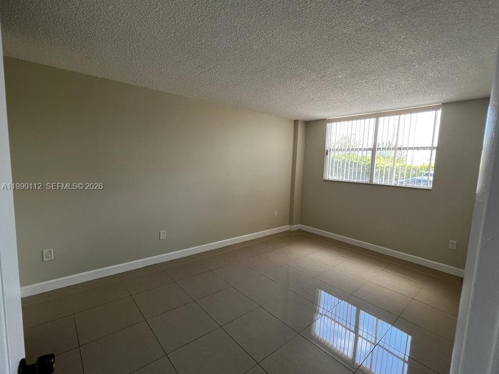 Tall Trees Condo, North Miami Beach, FL — 6