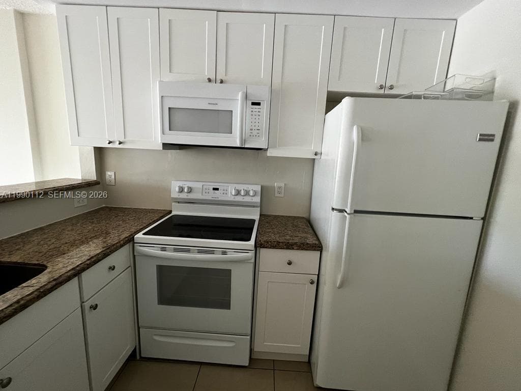 Tall Trees Condo, North Miami Beach, FL — 3
