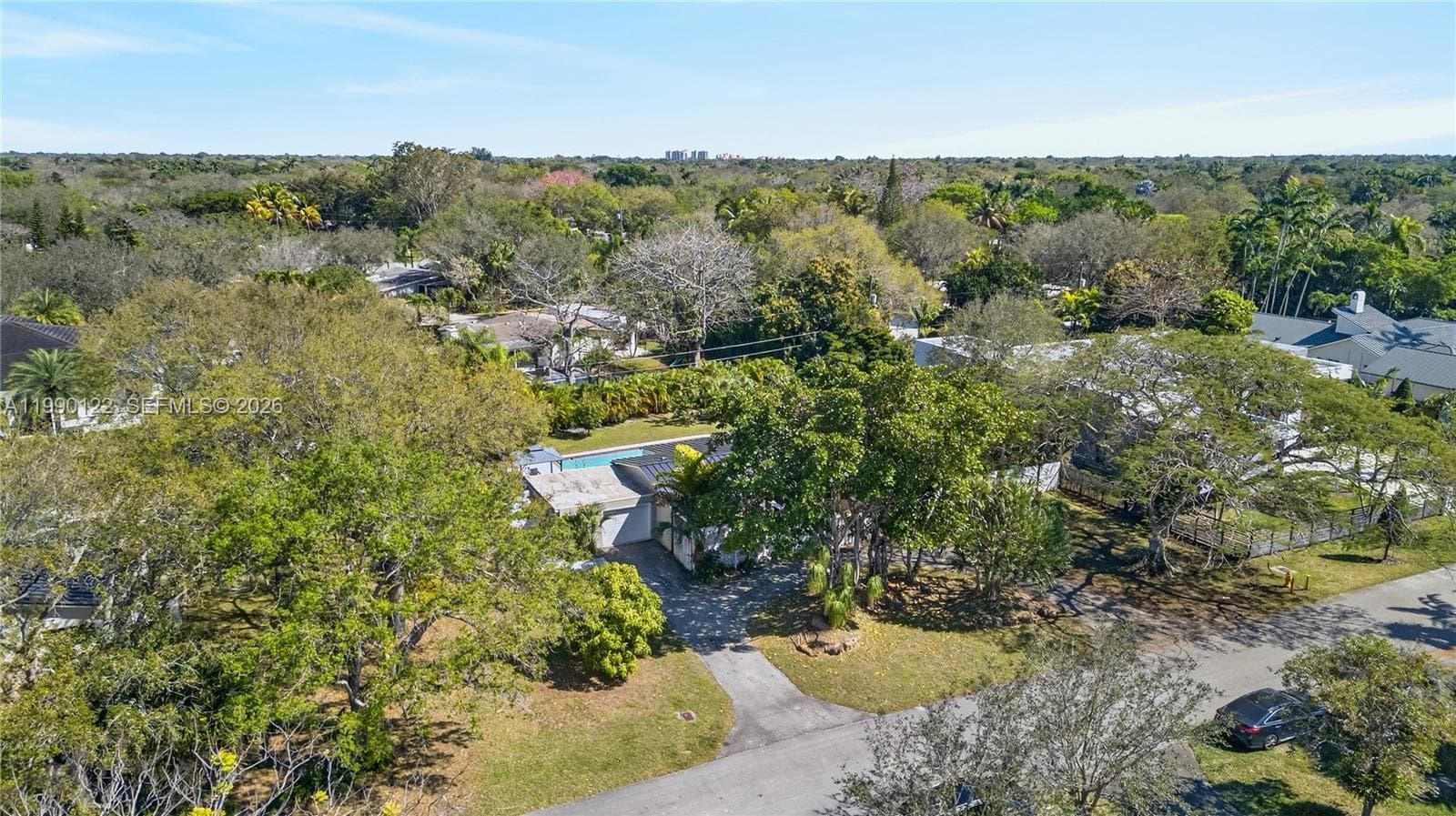 12935 SW 81st Ave, Pinecrest FL 33156 — 32