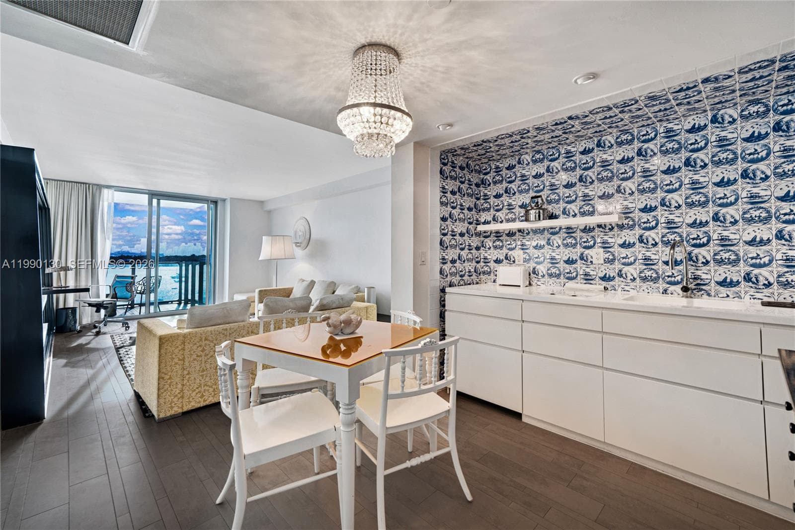 1100 West Avenue # 514, Miami Beach FL 33139 — 2