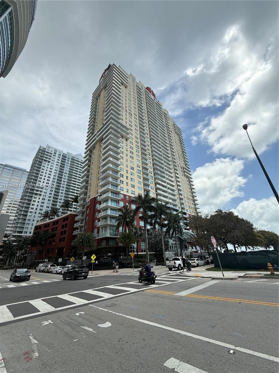 1155 Brickell Bay Dr # 1206, Miami FL 33131 — 1