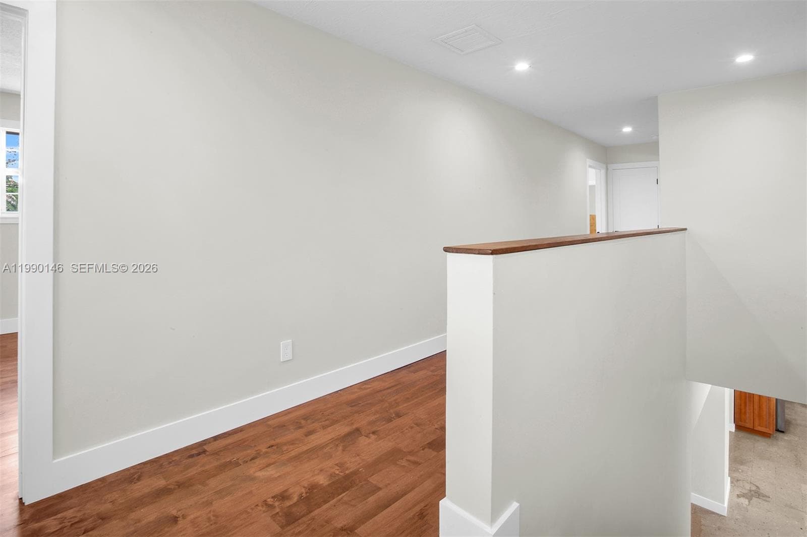 545 S Shore Dr, Miami Beach FL 33141 — 52