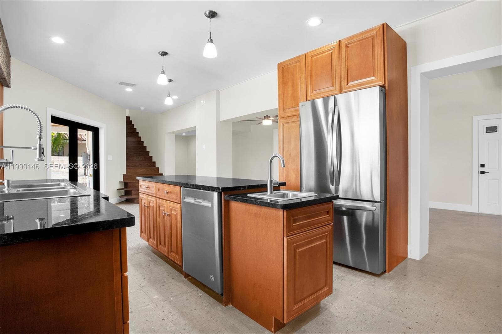 545 S Shore Dr, Miami Beach FL 33141 — 42