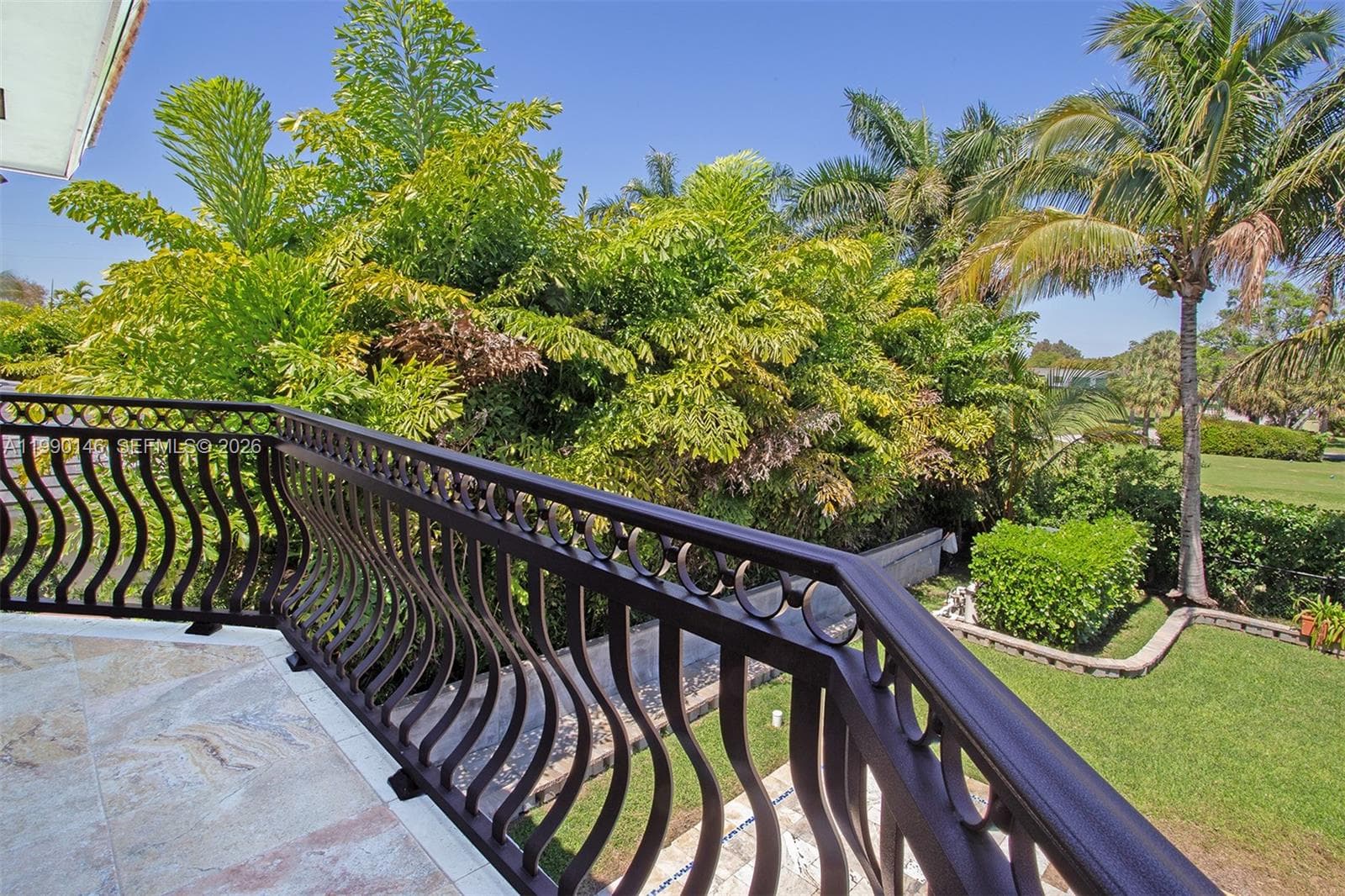 545 S Shore Dr, Miami Beach FL 33141 — 66