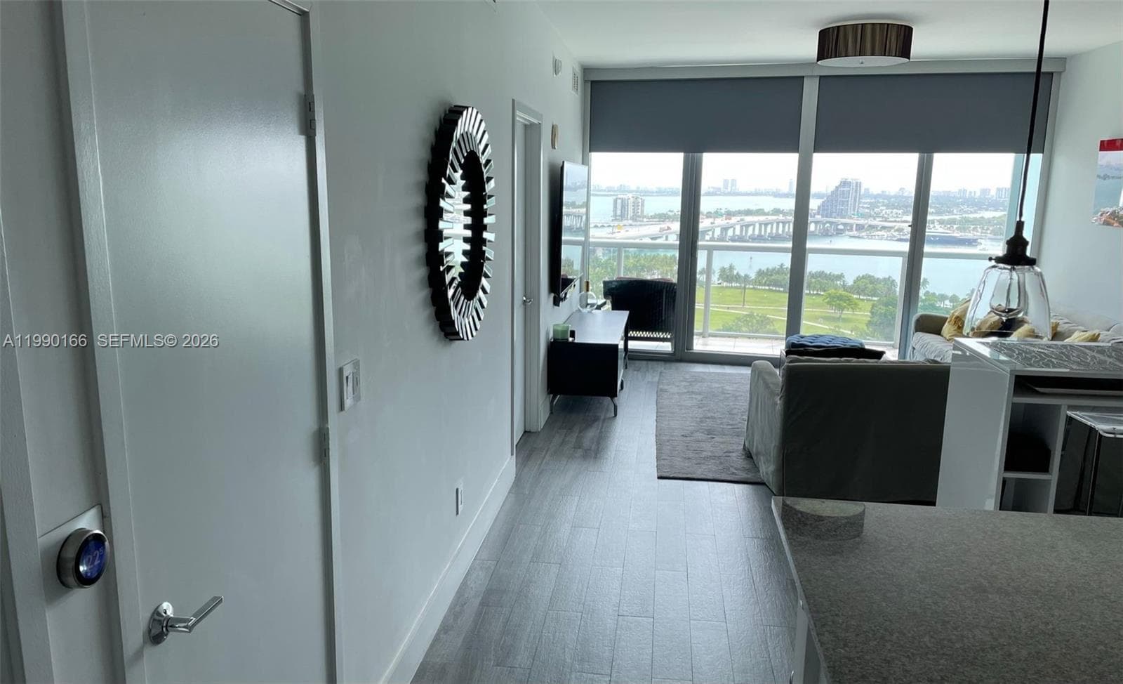 888 Biscayne Blvd # 1810, Miami FL 33132 — 18